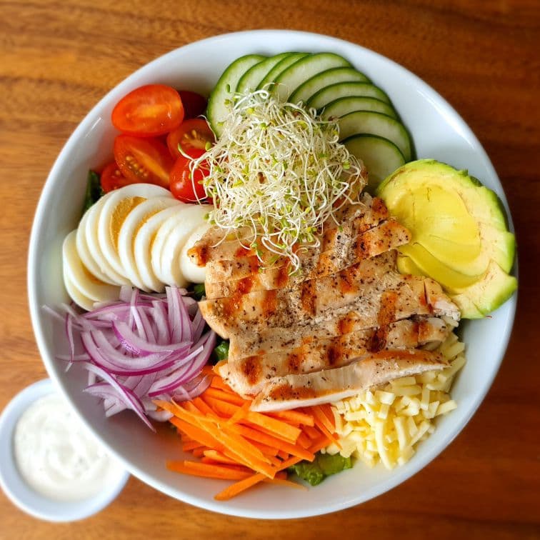 Ensalada Cobb con Entraña