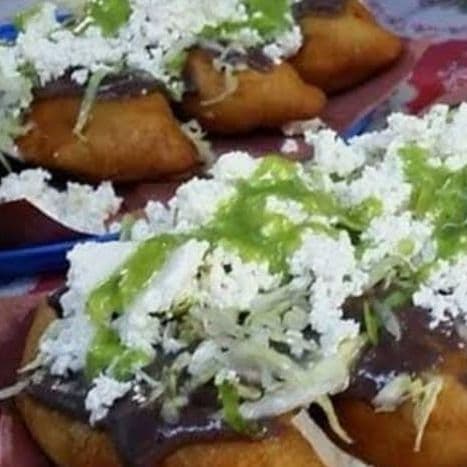 Sope de Chori Queso + Molote de Carne Molida