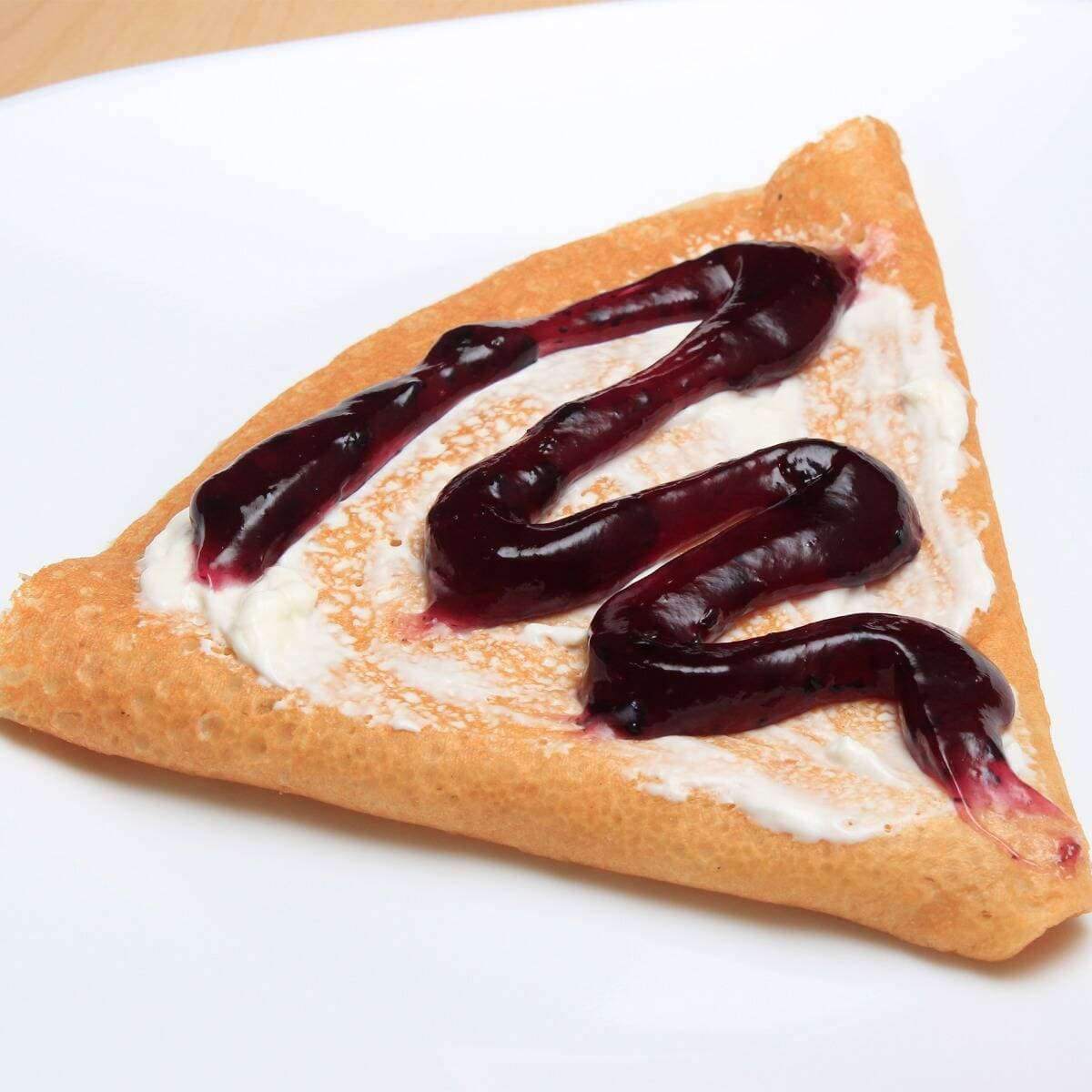 Crepa Philadelphia con Mermelada de Zarzamora