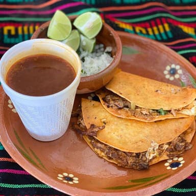 3 Quesabirrias + Coca Cola
