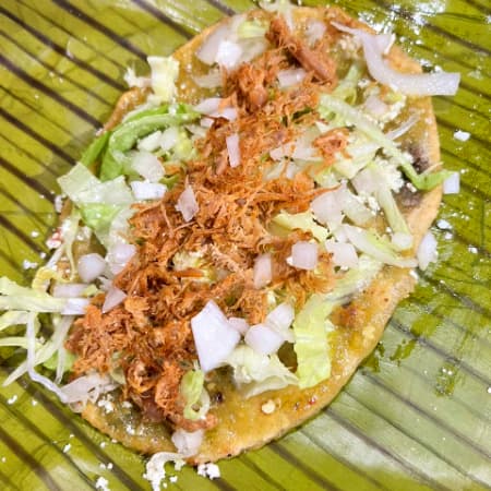 Chalupa con Deshebrada de Res