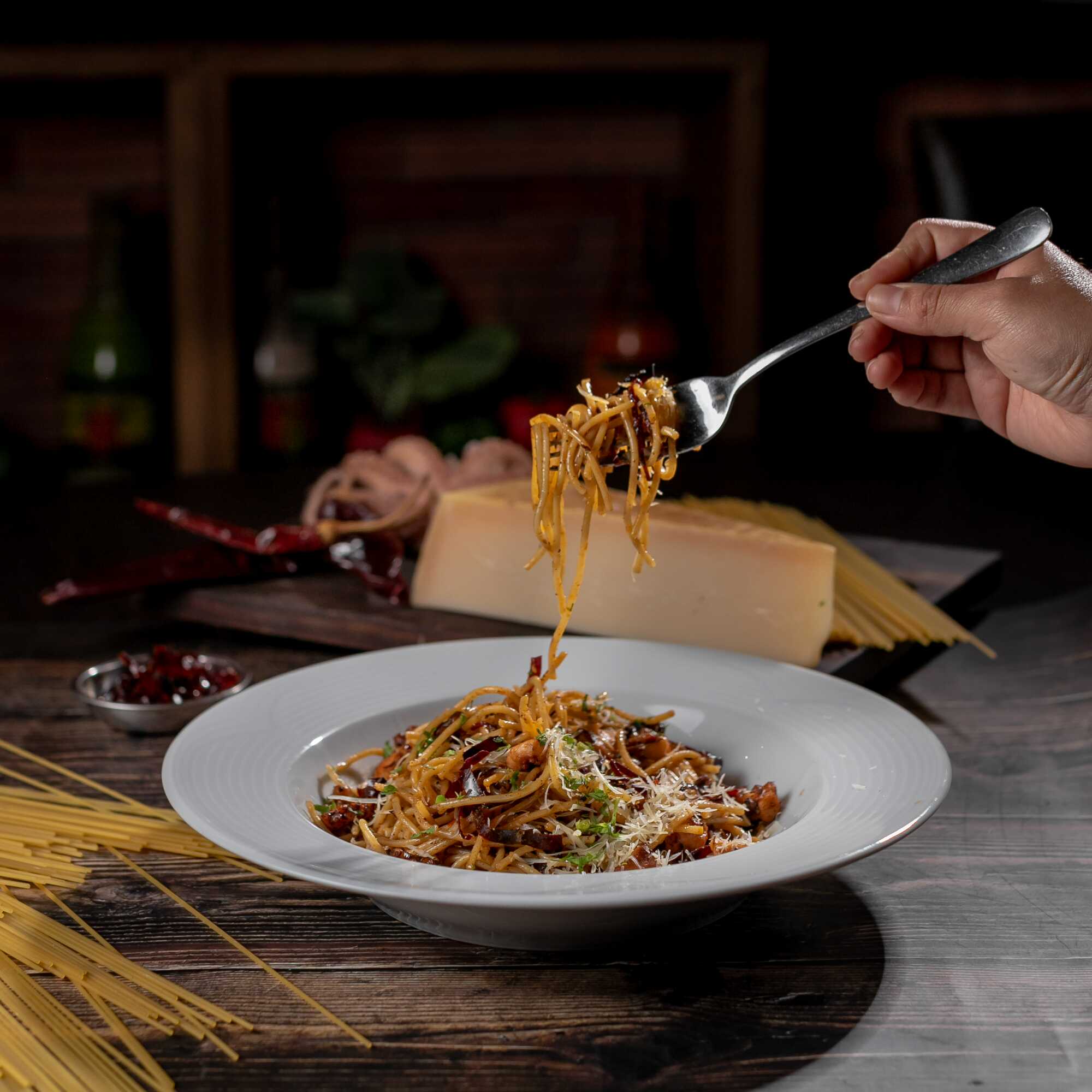 Espaguetti Con Pulpo Al Ajillo