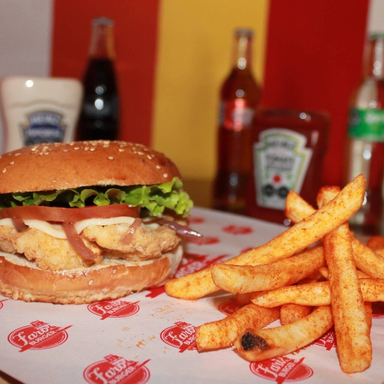 CHICKEN BURGER