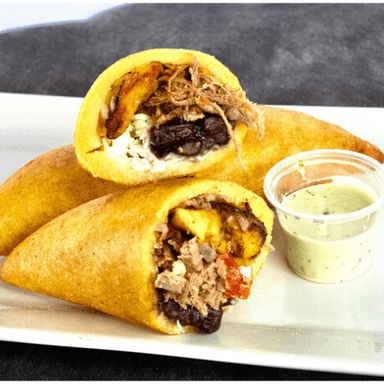 Empanada Pabellón (Grande)