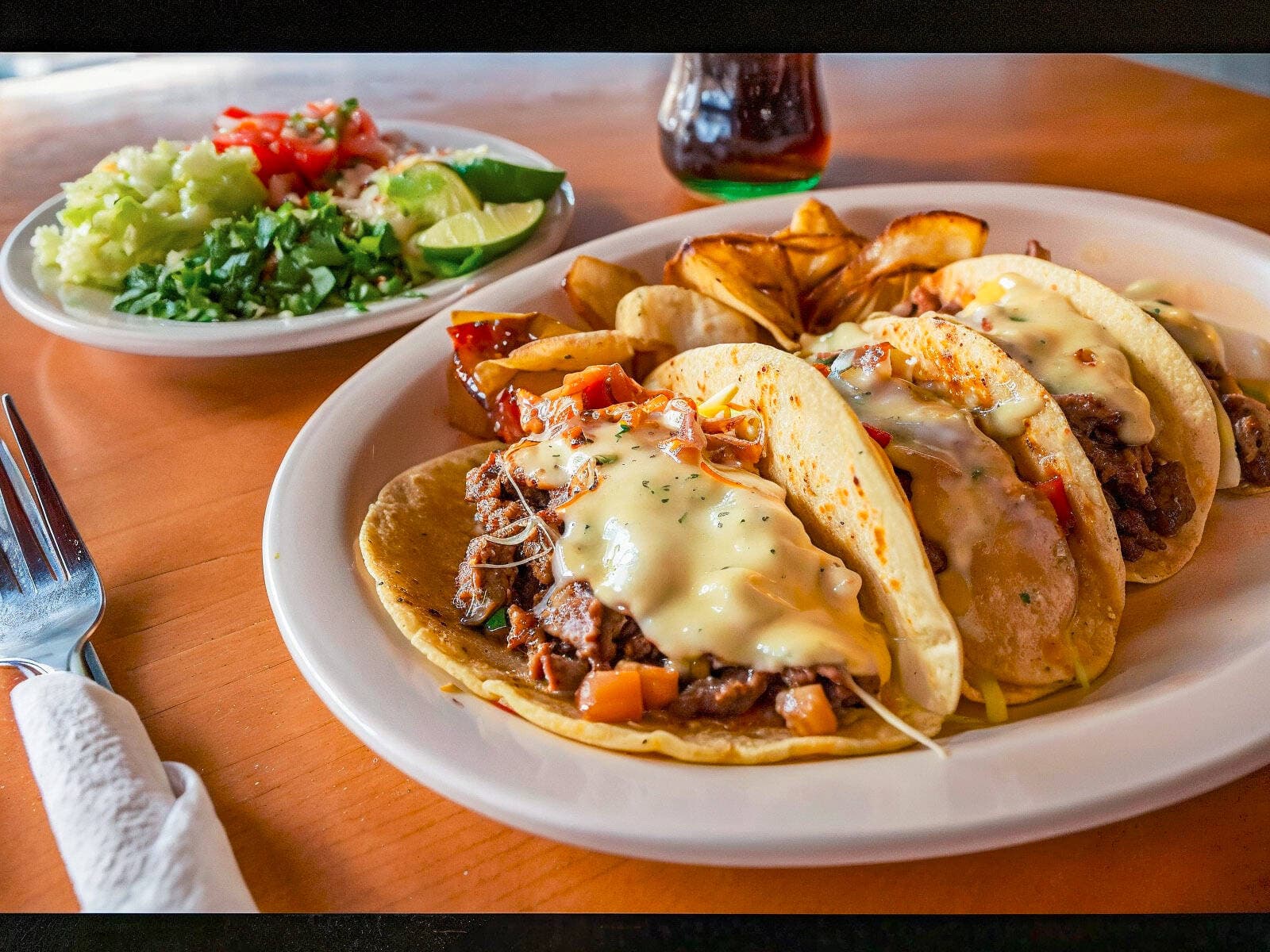 Tacos y Montados Campo Bello