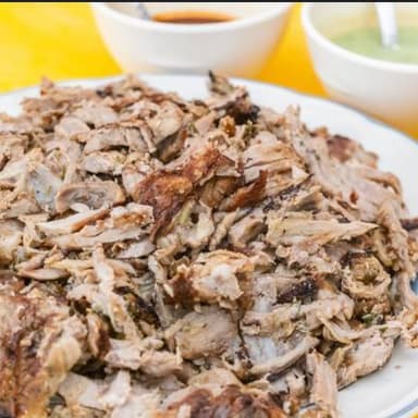 Medio Kilo de Carne Árabe o al Pastor+ Refresco 2L