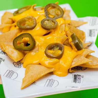 Nachos con queso