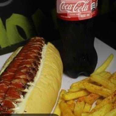 Perro SUIZO Gratinado+Papas Francesa+gaseosa