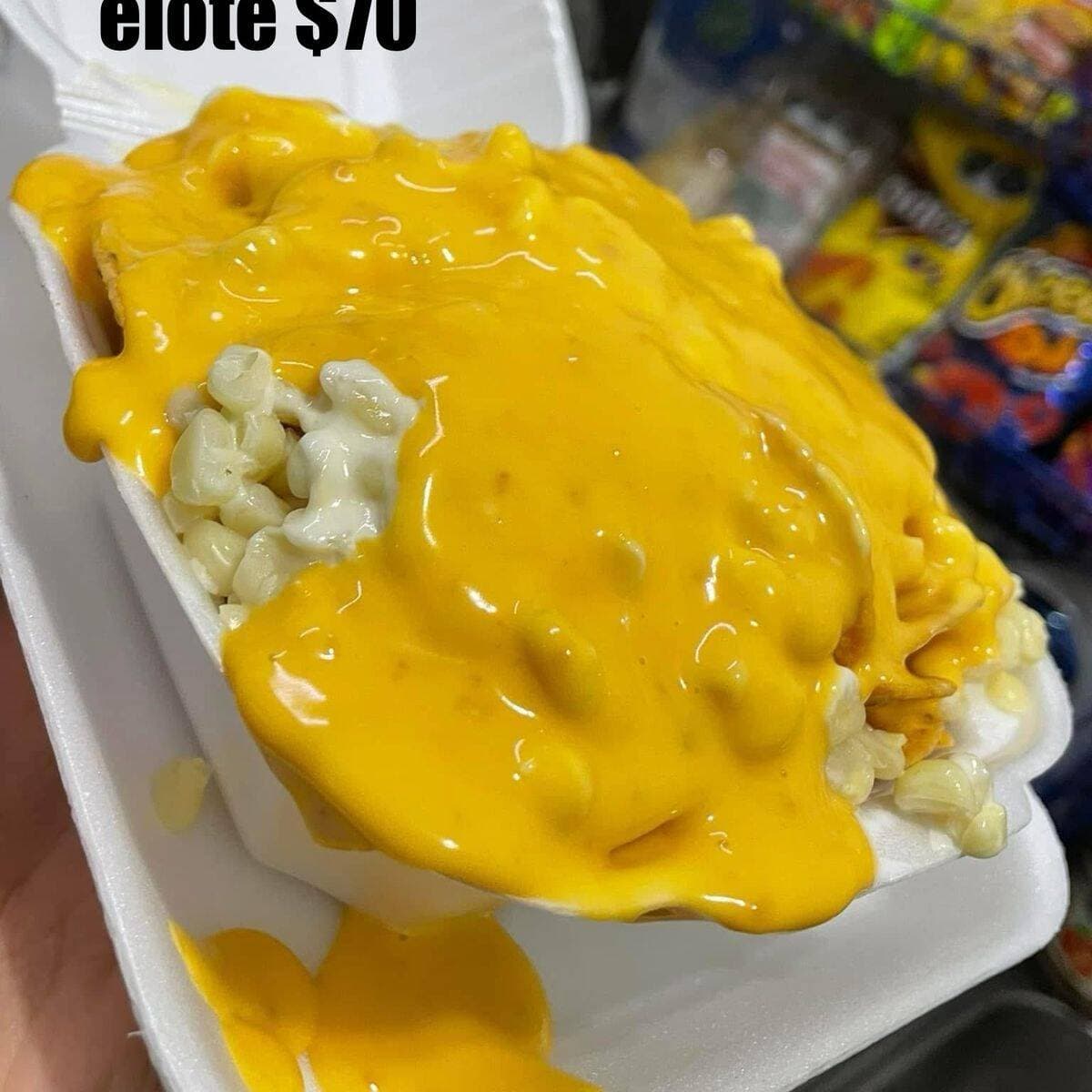 Nachos con Elote