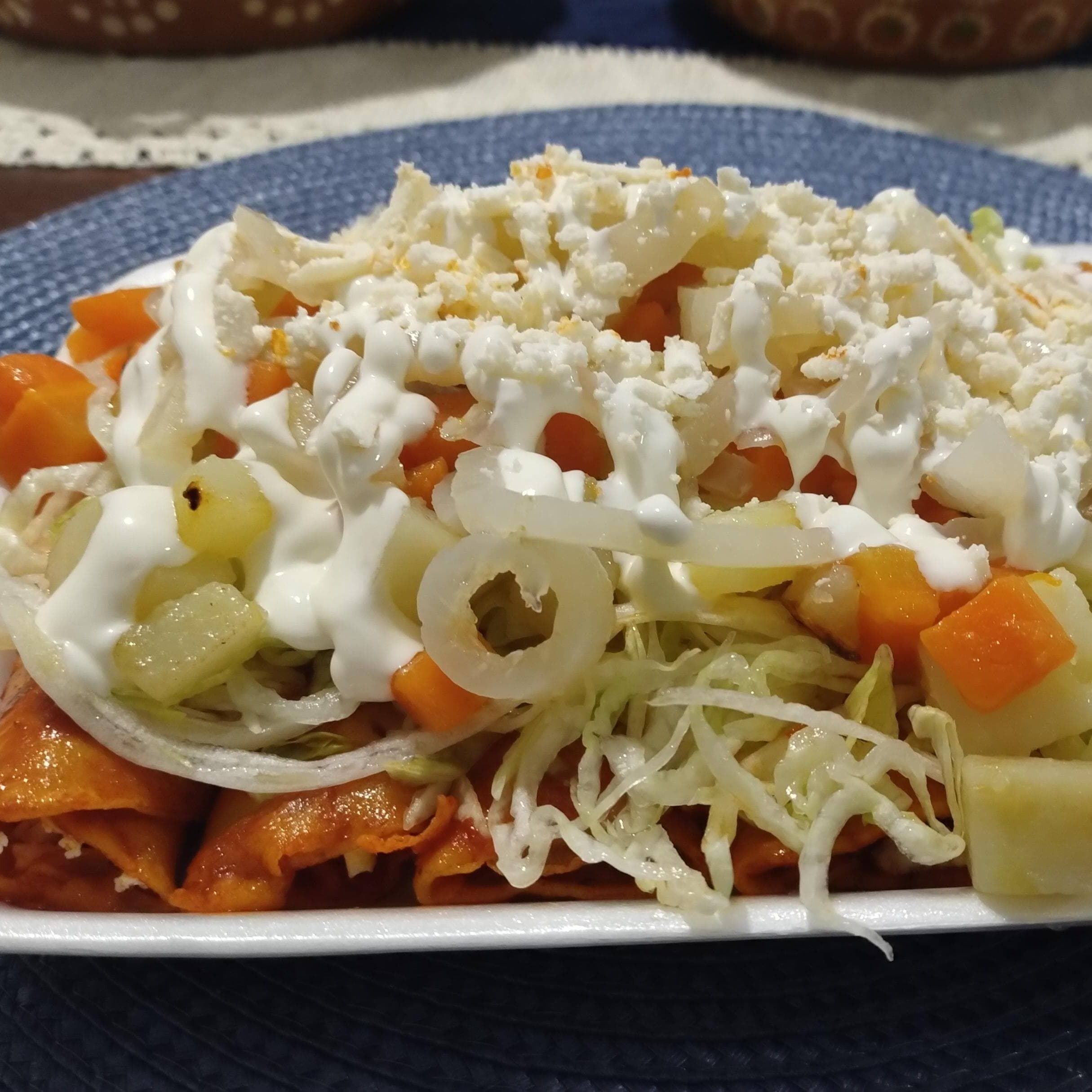 Tacos y bebida