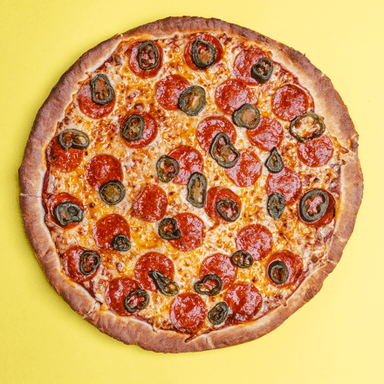 Pizza de Pepperoni y Jalapeño.
