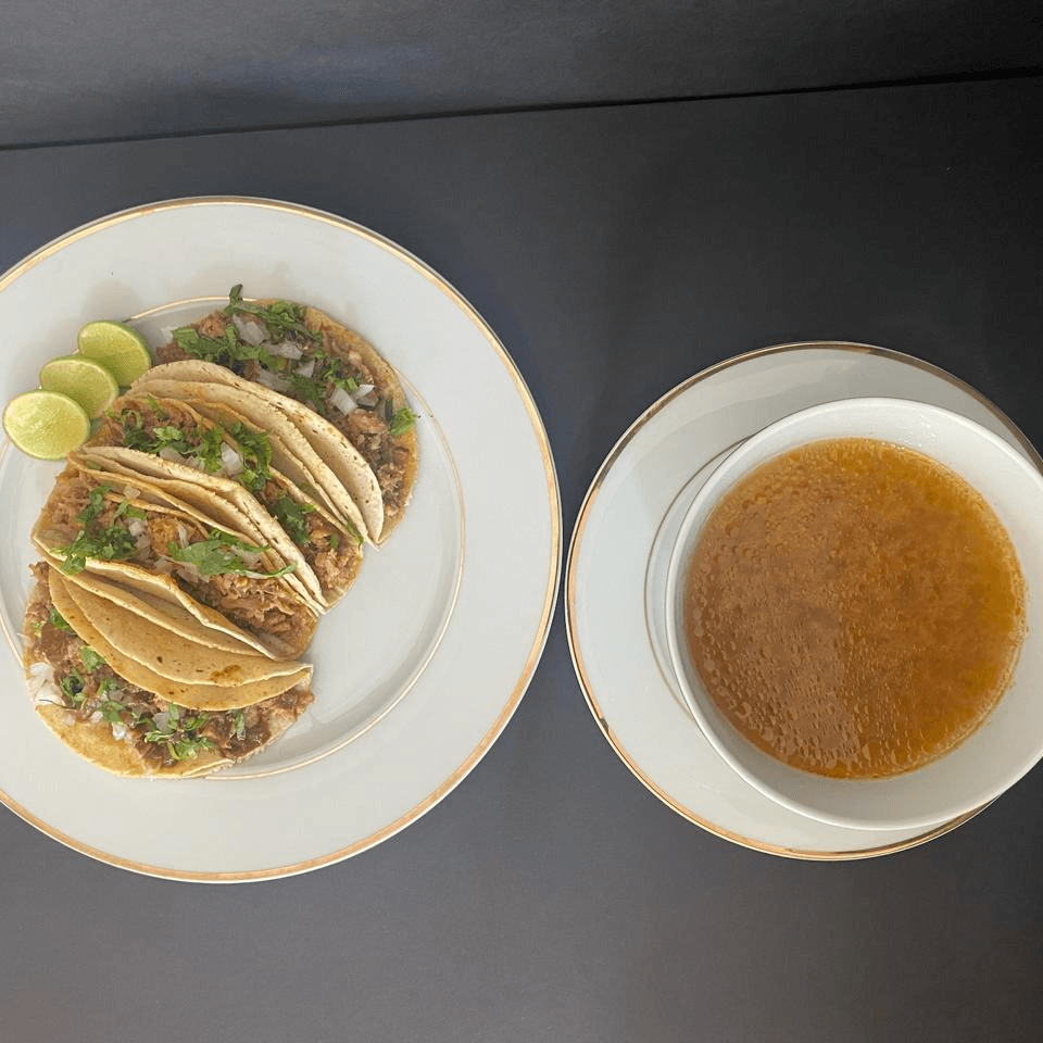 🔥Combo 4 Tacos + 1 Consomé🔥