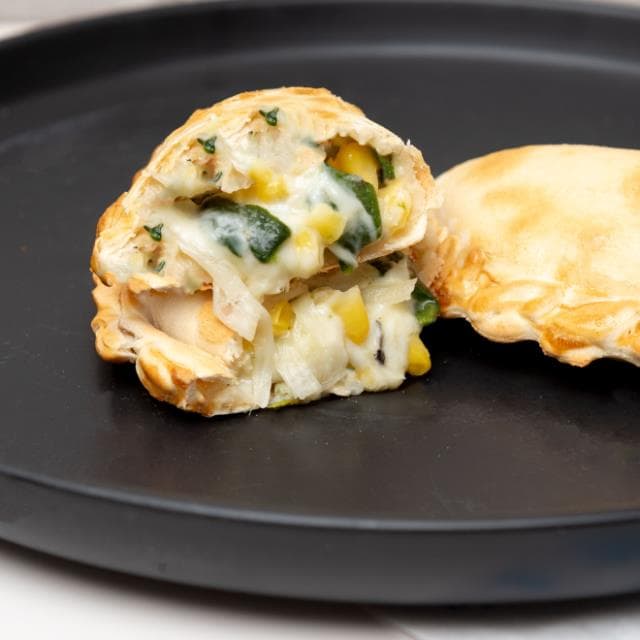 RAJAS CON QUESO