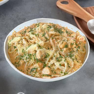 Espagueti con Pollo + Francesa