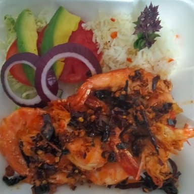 Camarones al Ajillo