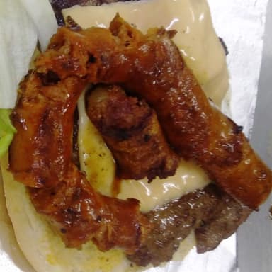 2 Chistorra Burger + 2 Papas