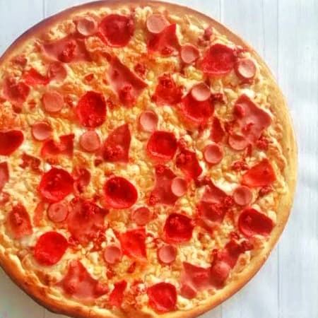 Pizza individual carnes frias