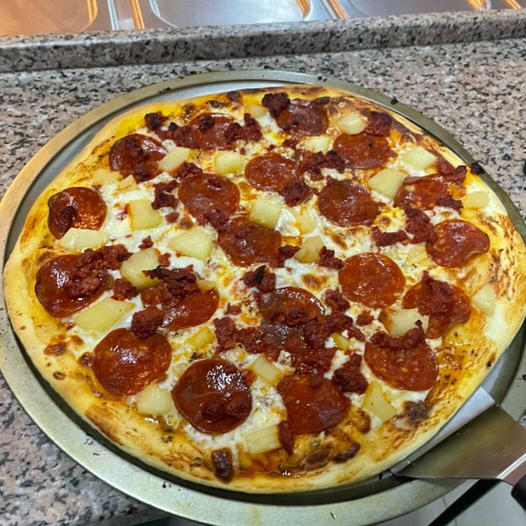 pizza familiar (40 cms) 1 a 3 ingredientes