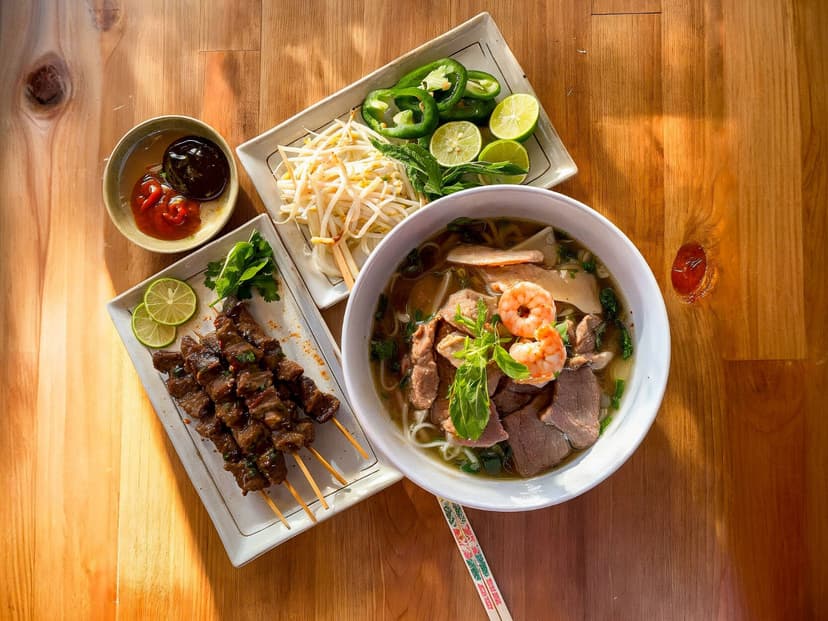 RESTAURANT VIETNAMESE PHO HE