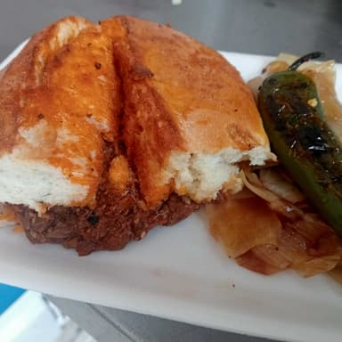 Torta +1 Consome +1 Jarrito 600 ml.