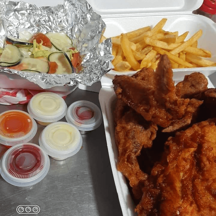 Pollo Entero a la Broaster