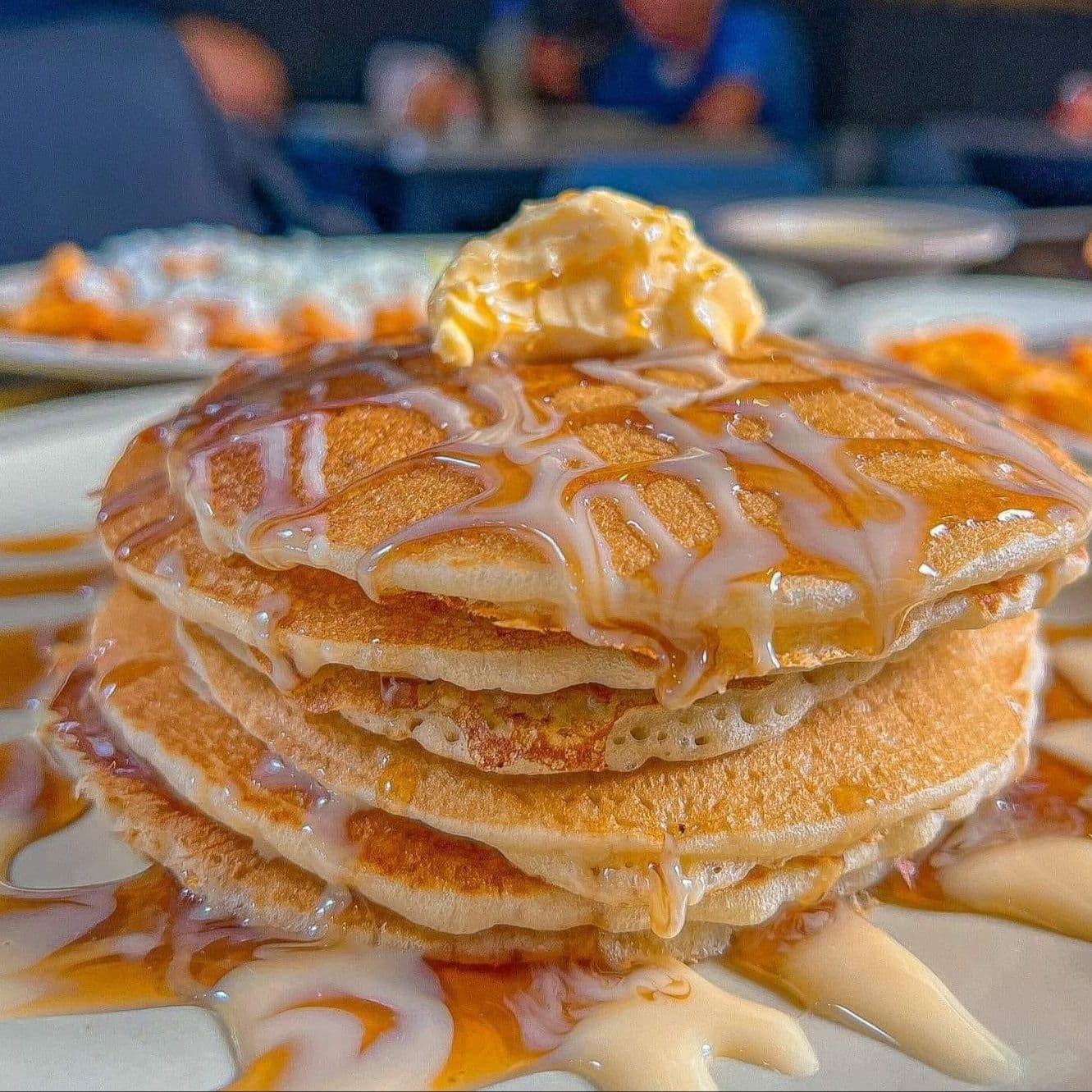 8 Hot Cakes.