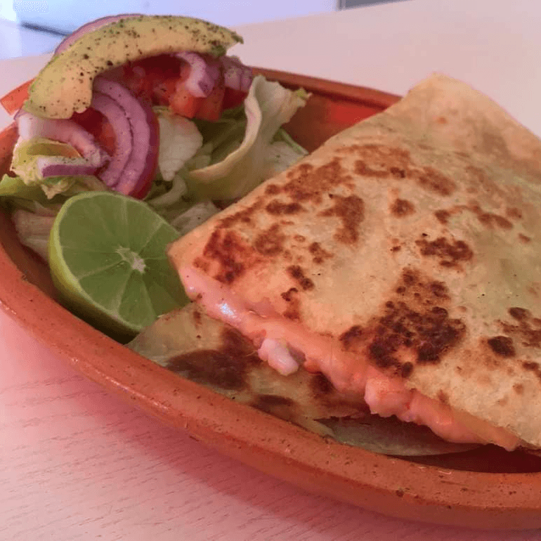 Quesadilla de Camarón Cocido