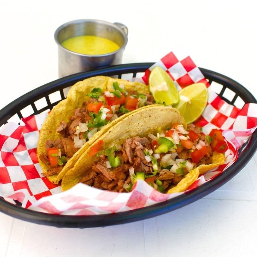 4 Tacos de Carne Asada