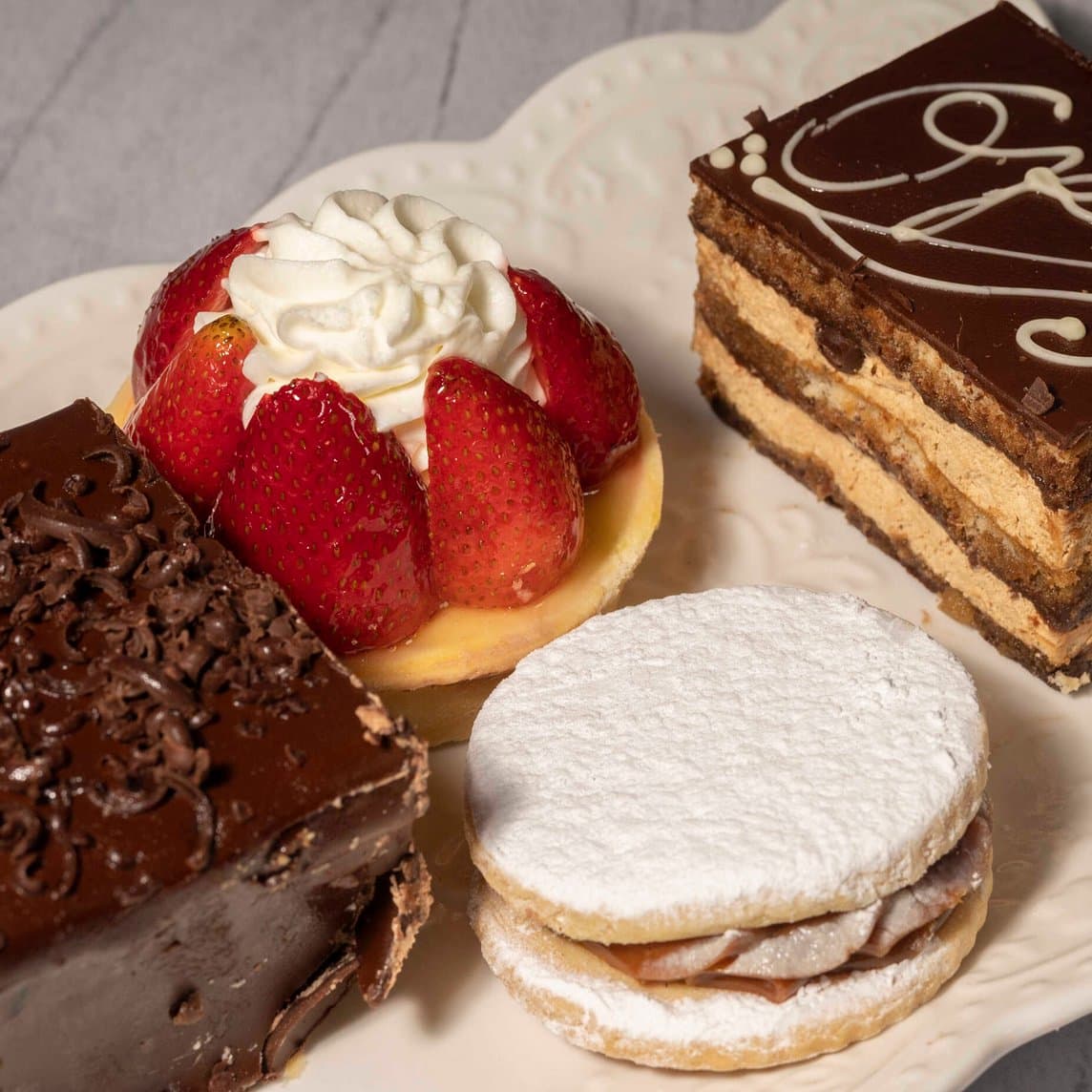 Caja con 4 Postres N2 para Compartir