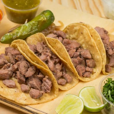 Taco de Arrachera en Maíz