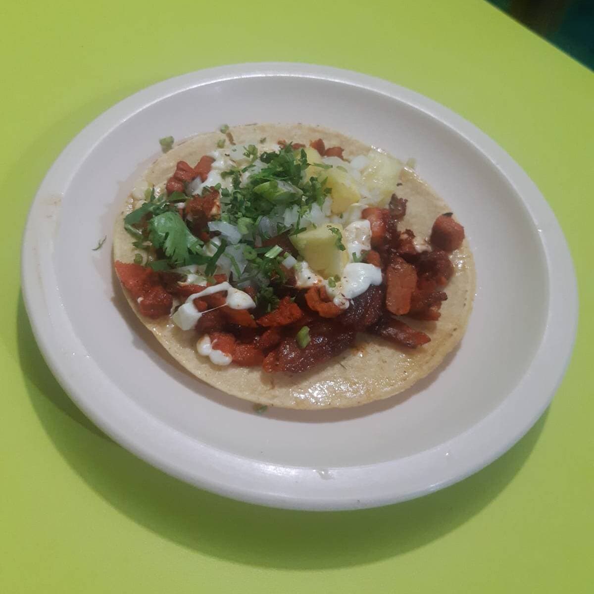 Taco de Pastor con Quesillo