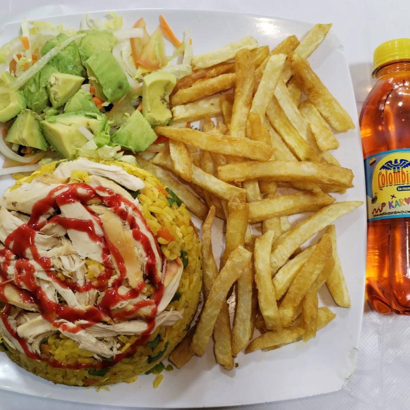 Combo Arroz con Pollo + Bebida