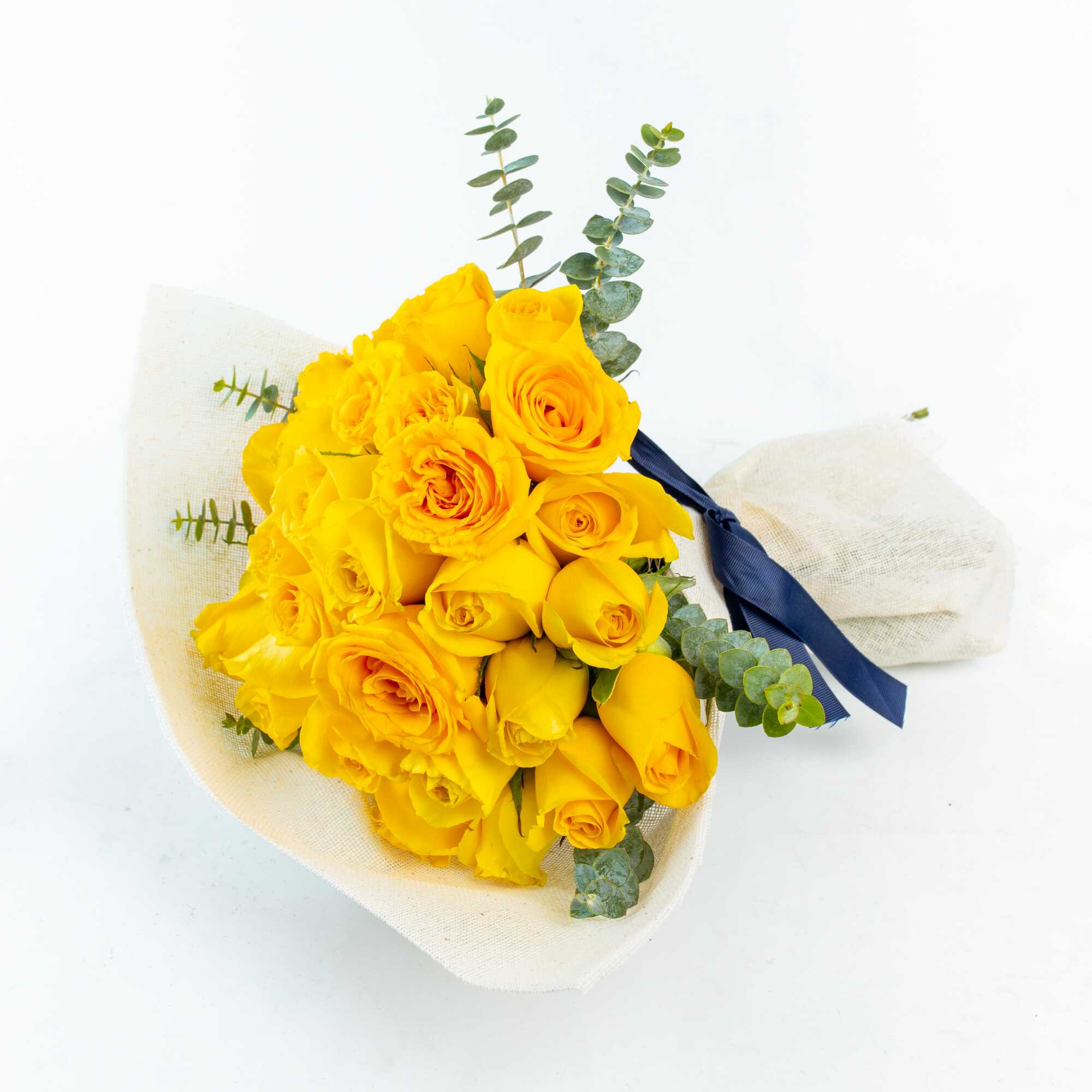 Ramo de Clavel blanco, Rosa Amarillo y Moreliana