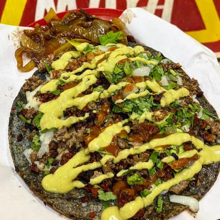 Quesadilla Azul De Discada