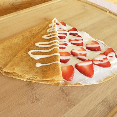 CREPA DE FRESAS CON PHILADELPHIA Y LECHERA