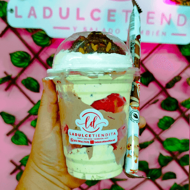 Fresa con Crema Premium (9 Oz)