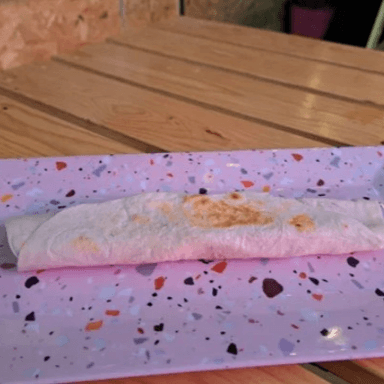 Burrito con Guiso