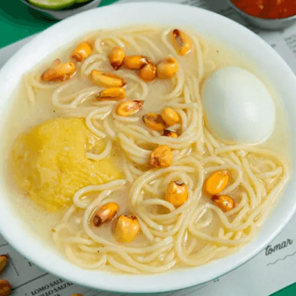 Caldo de Gallina con huevo