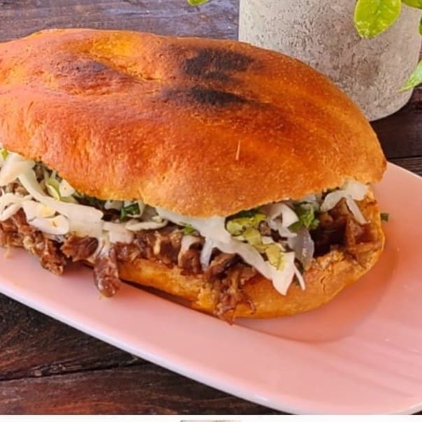 Torta de Birria