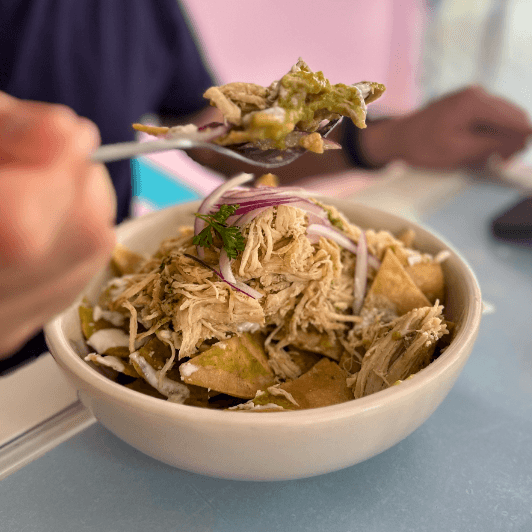 Chilaquiles Verdes (Huevo Estrellado)