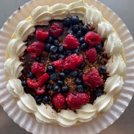 Cheesecake de Chocolate y Frutos Rojos