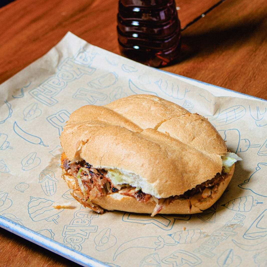 COMBO 1 TORTA AL PASTOR + 1 JAMAICA 500ML