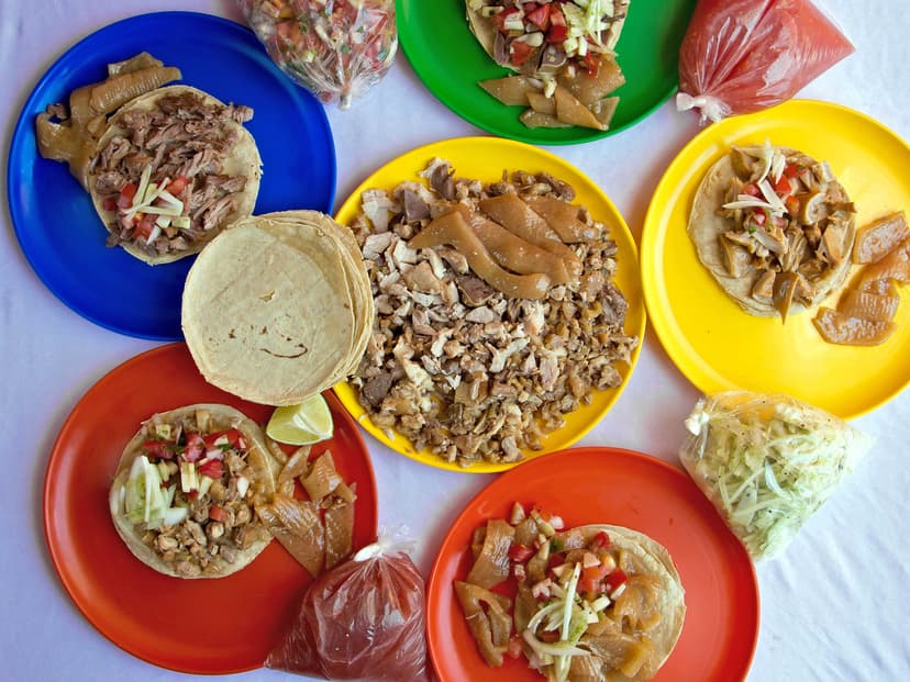 Tacos de Carnitas y totas ahogadas Kiki´s