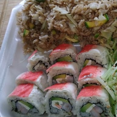 El Cangre Roll + eggroll  (2)