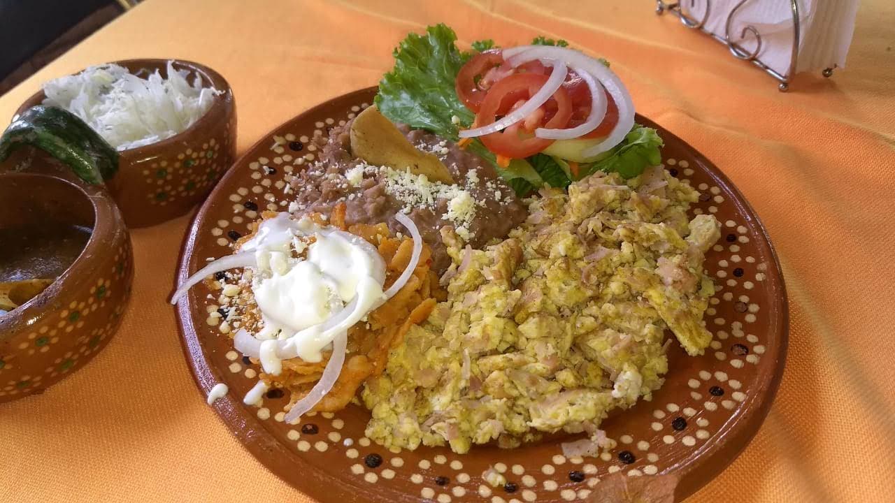 Chilaquiles con Panela