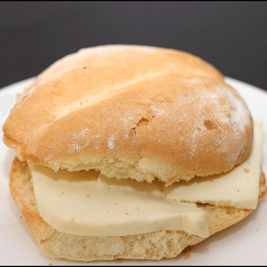 Pancito con Queso Fresco