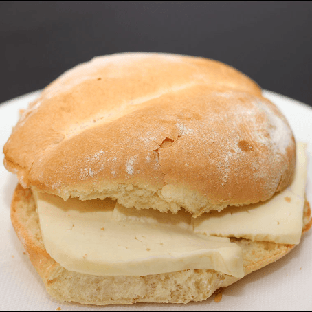 Pancito con Queso Fresco