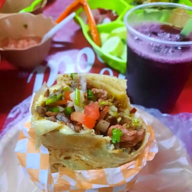 BURRITO Y AGUA