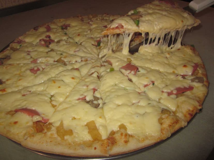 LOOK IS PIZZA (SUR)
