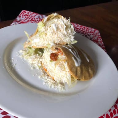 Quesadillas Fritas(3pzas)+Nachos